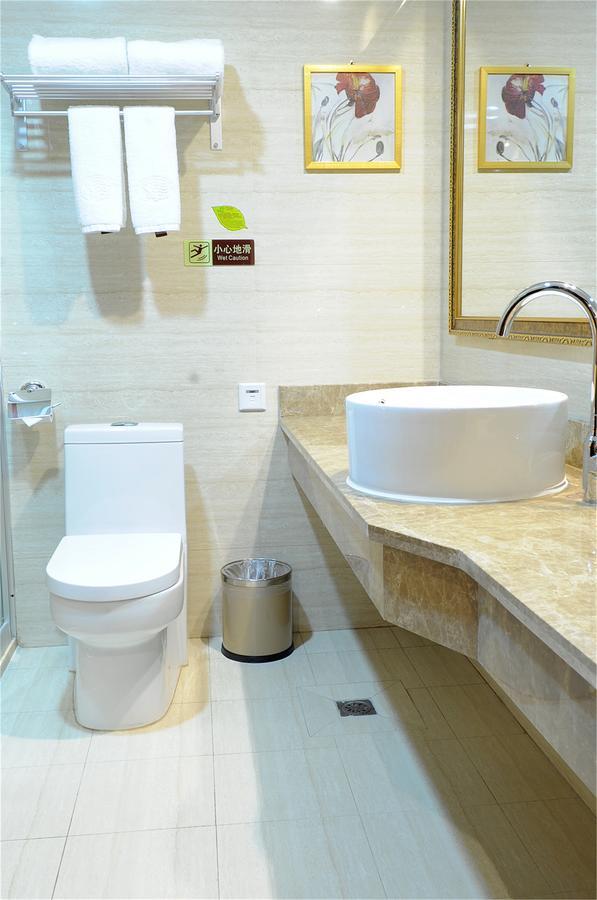Vienna Hotel Guangzhou Airport Εξωτερικό φωτογραφία